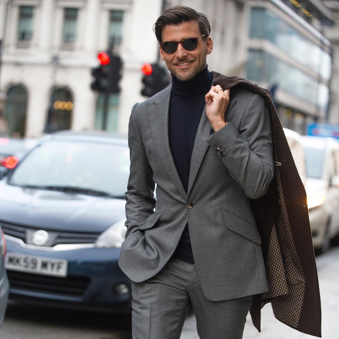 Луки с водолазкой мужские