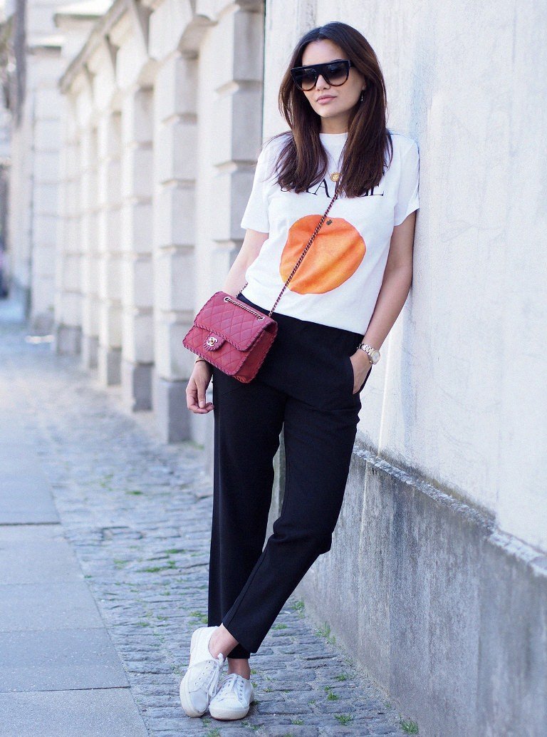 Модные джинсы Весна лето 2021 женские