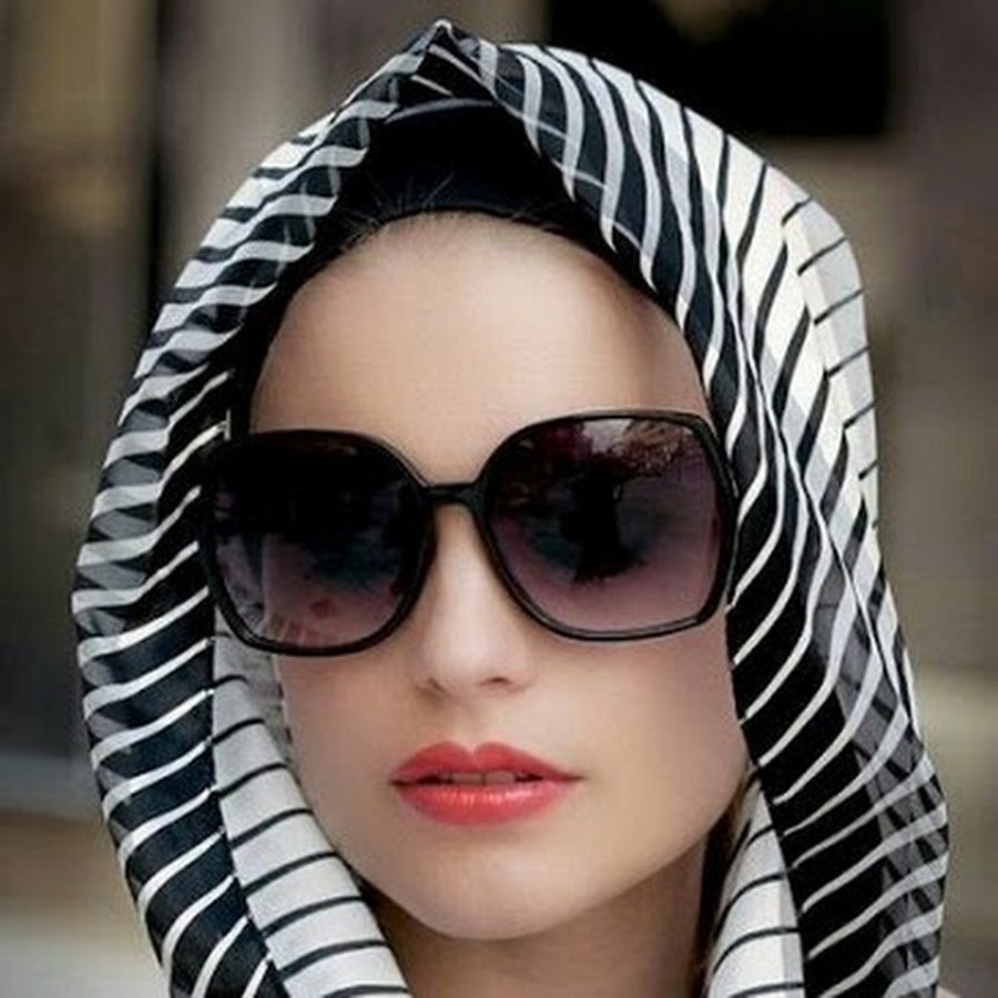 Маскировка в очках и платке