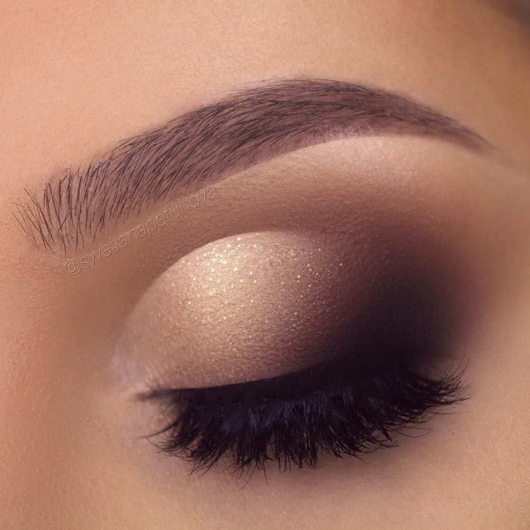 Легкий макияж глаз без стрелок