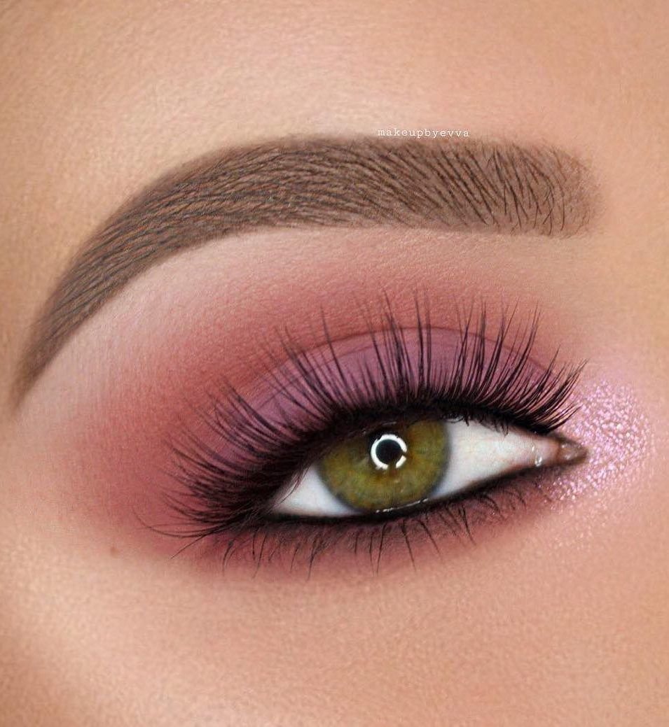 Макияж глаз легкий