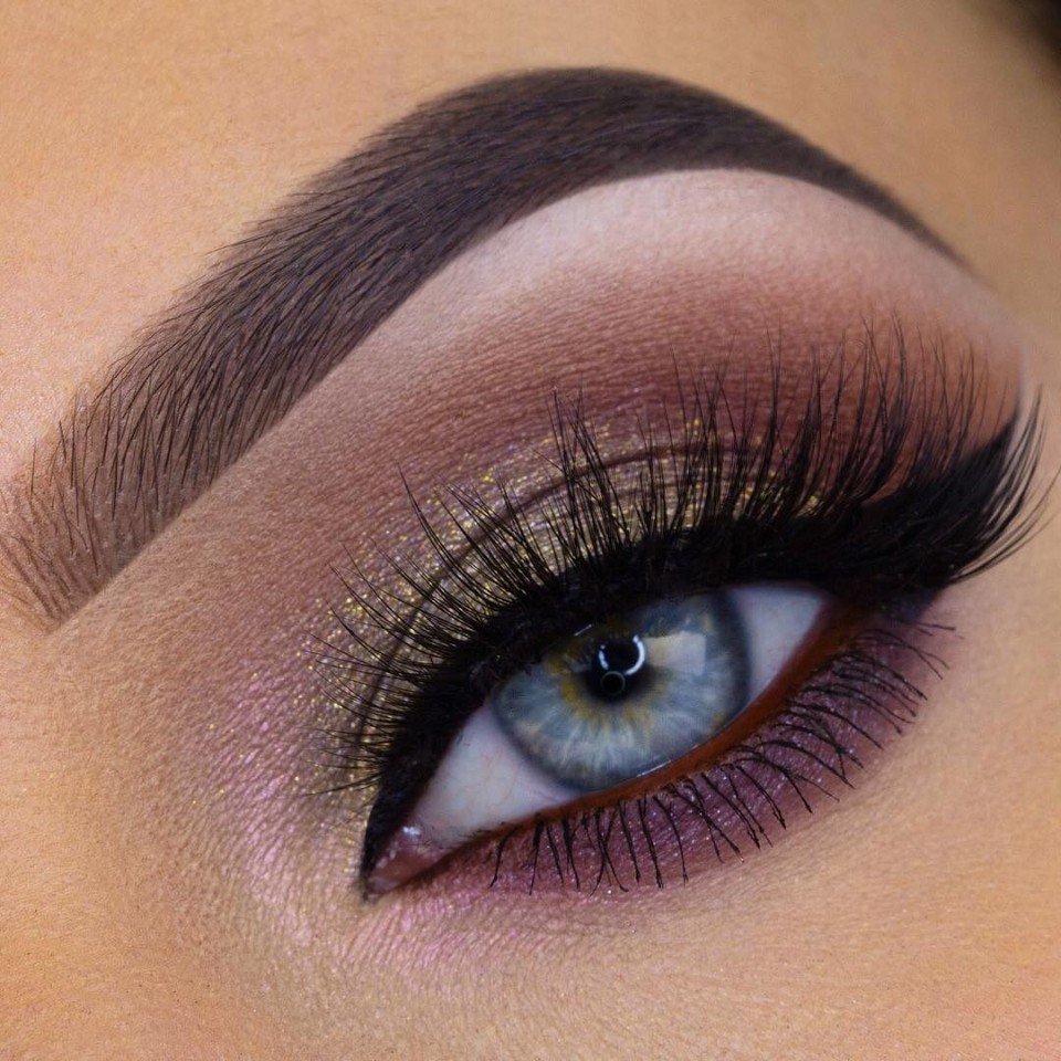 Повседневный макияж для голубых глаз