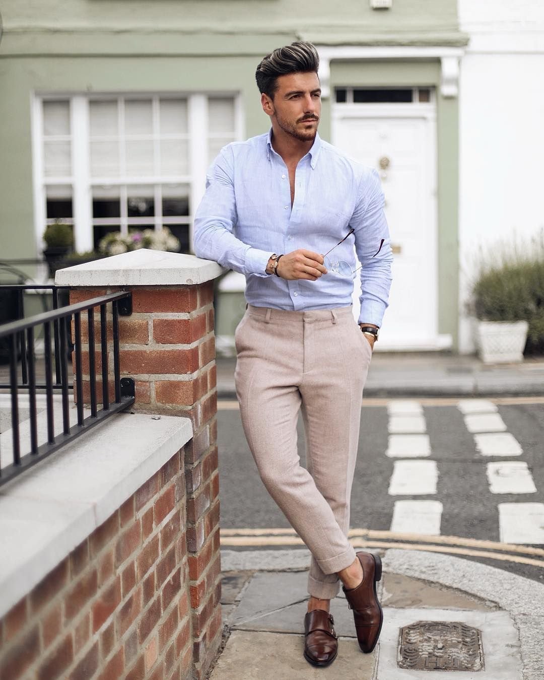 Стильные образы с белой рубашкой
