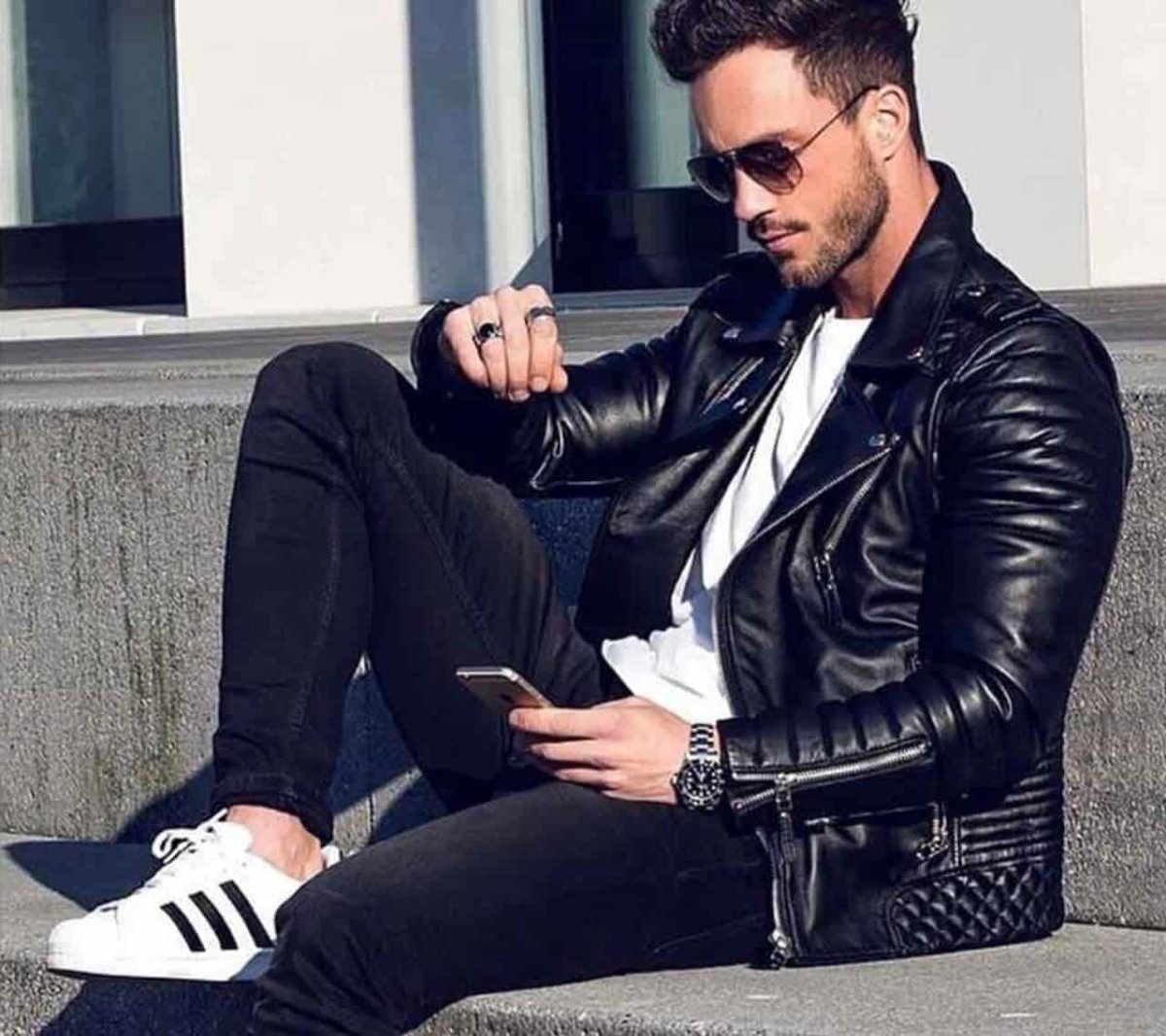 Adidas Superstar look man