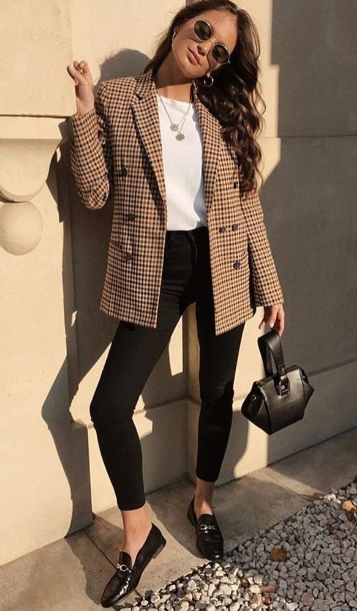 Бежевые кожаные брюки