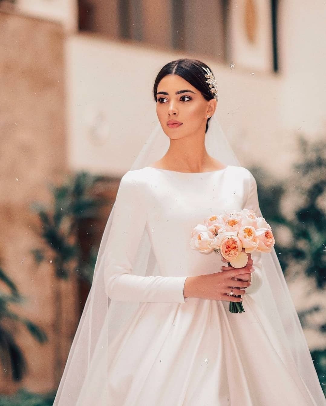 Diadema Свадебные платья