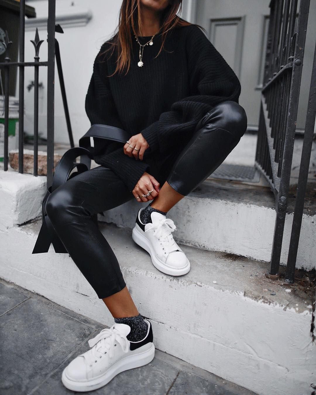 Черный худи и штаны