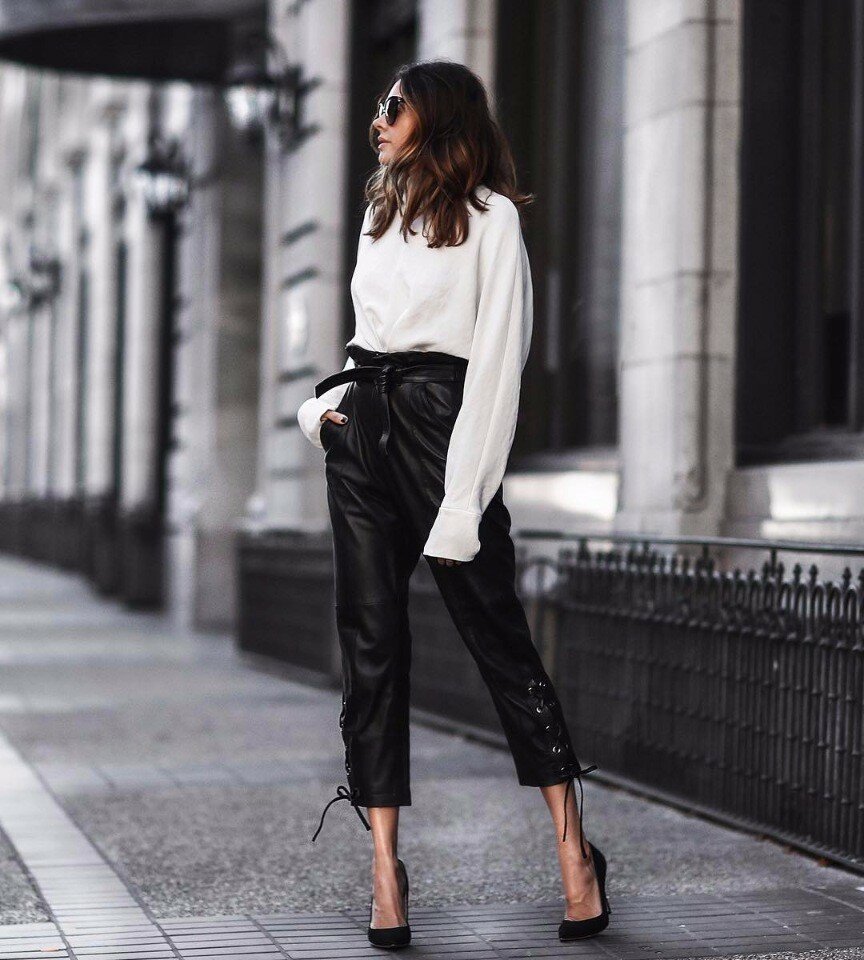 Черная рубашка и брюки