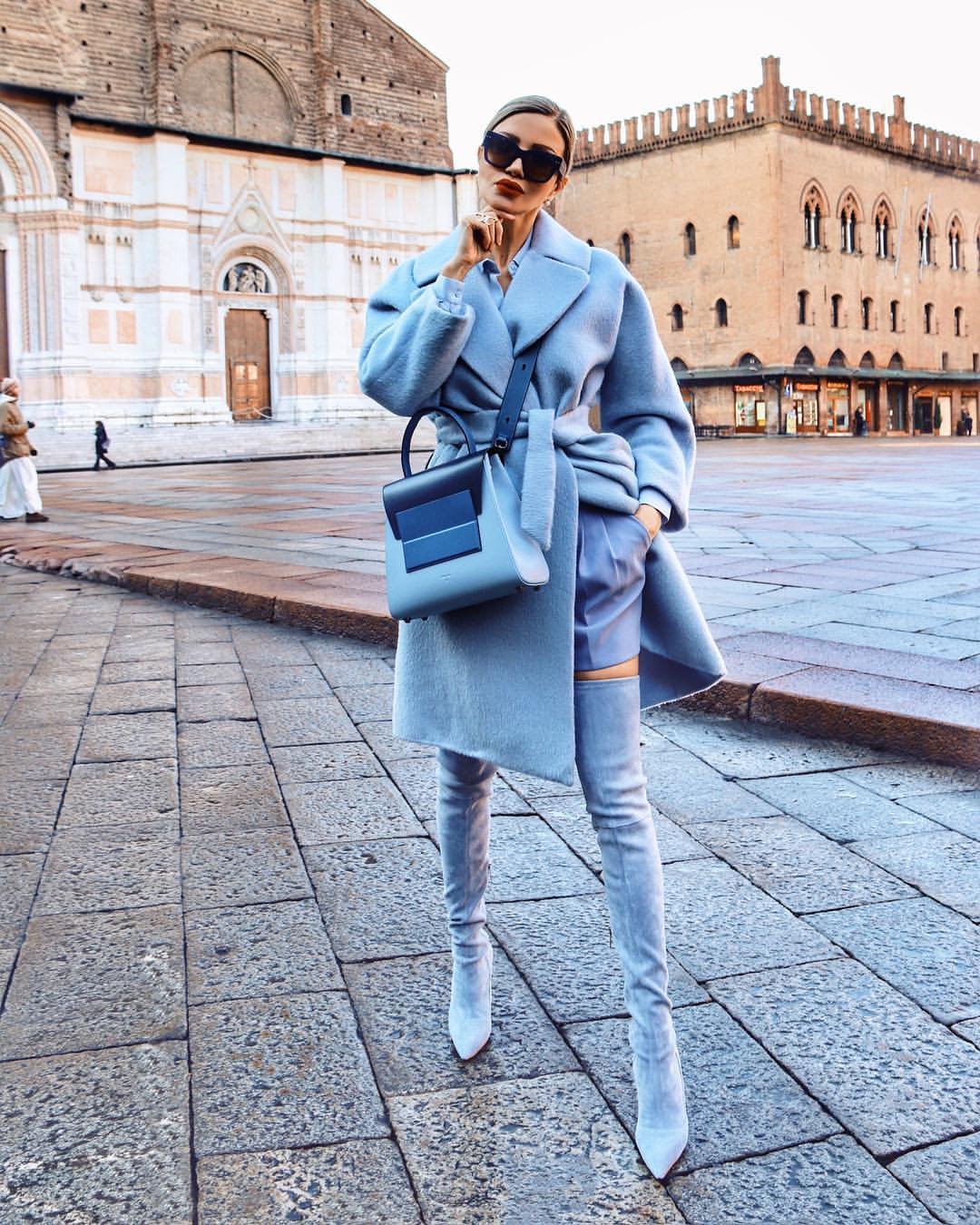 Кожаные лосины и ботфорты