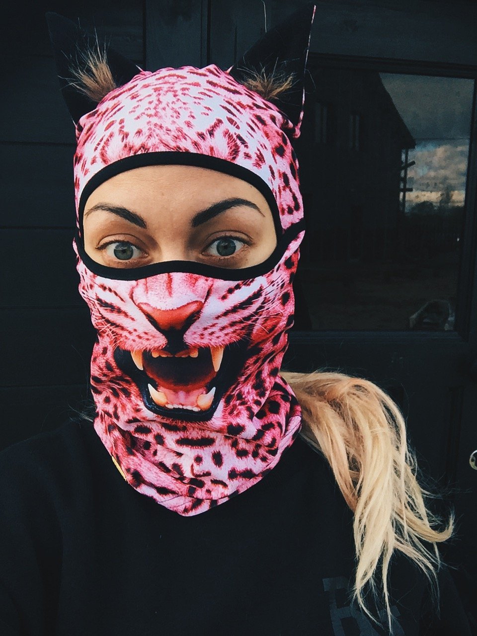 Девушка в Балаклаве