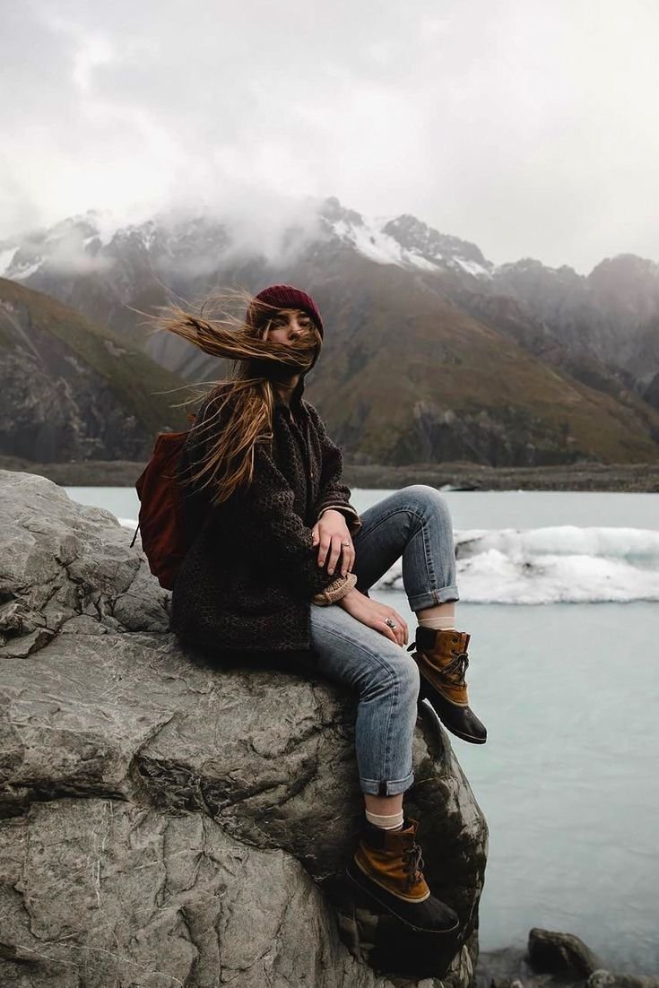 Девушка в маске Балаклаве