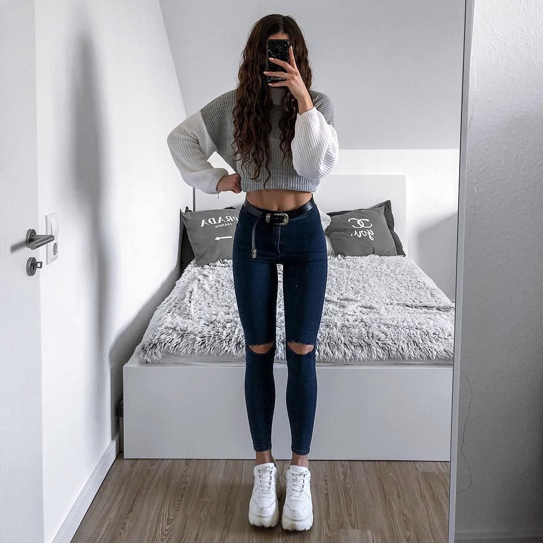 Девушка в джинсах Эстетика