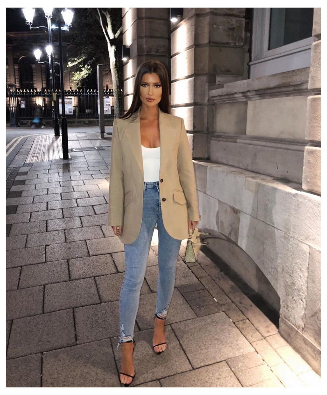 Твидовый пиджак мужской с джинсами