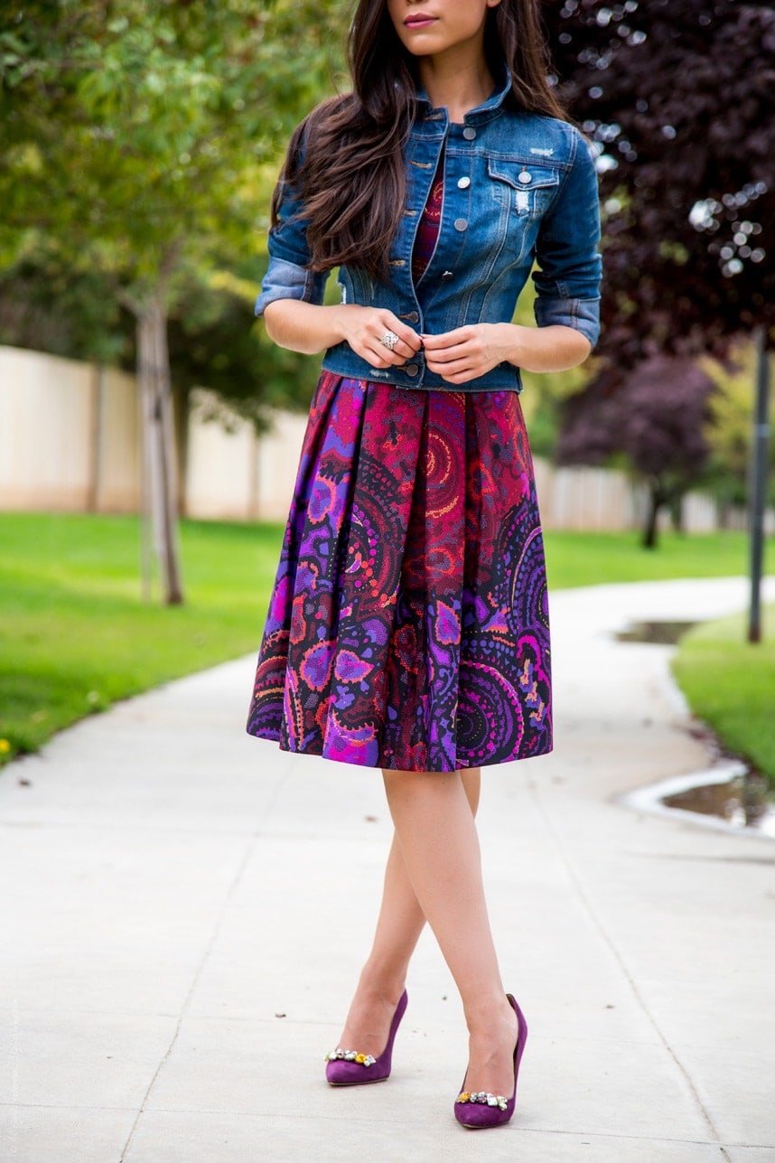 Образ с фиолетовыми туфлями