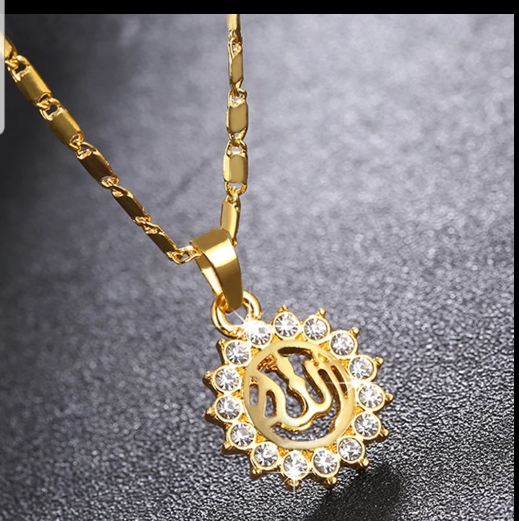 Золотой кулон арабский