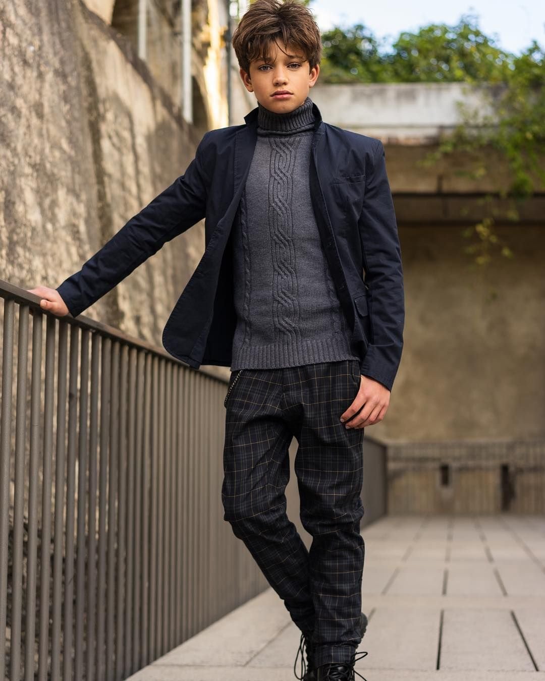 Стильная одежда для подростков мальчиков