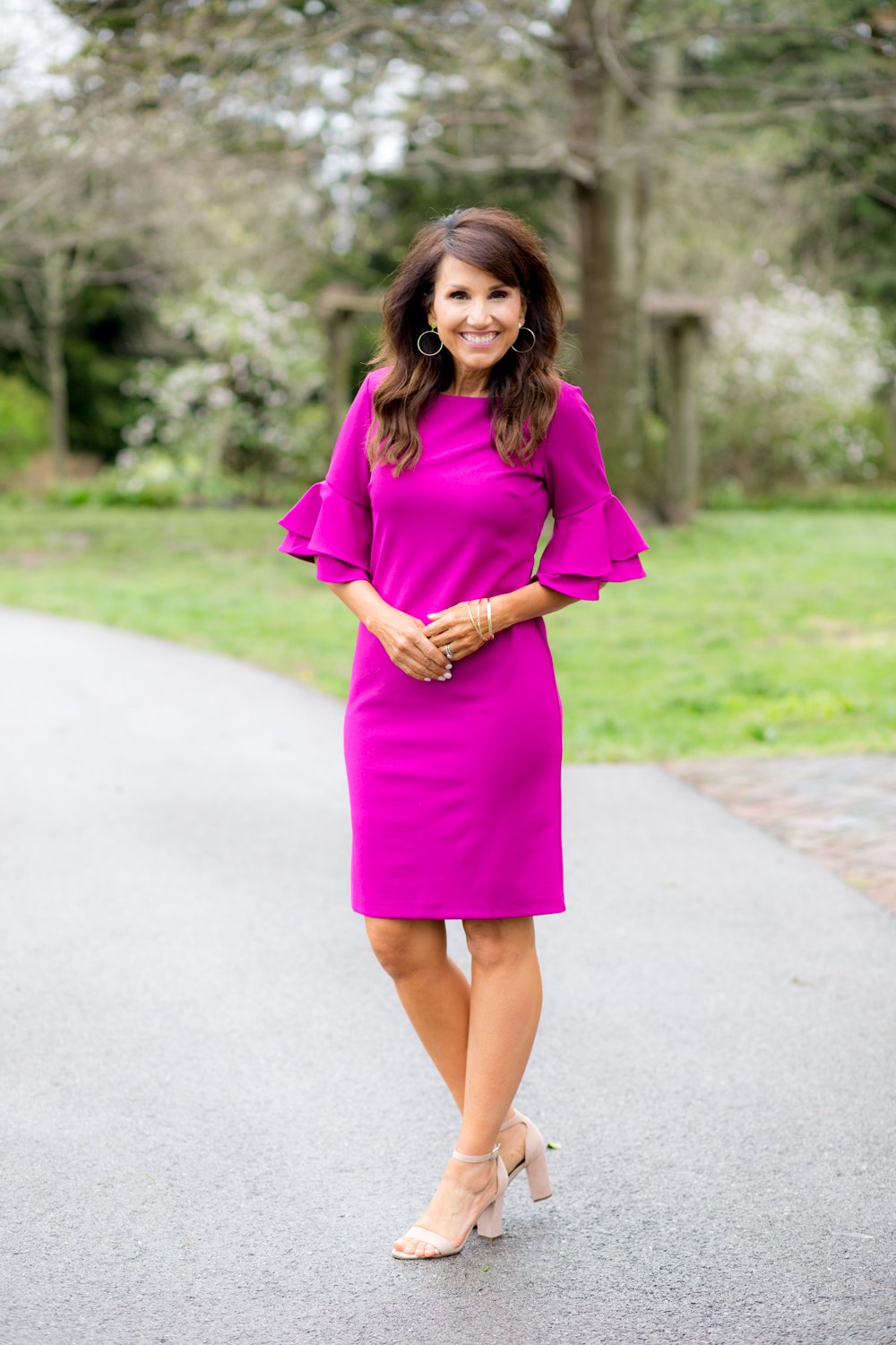 Розовое платье фуксия