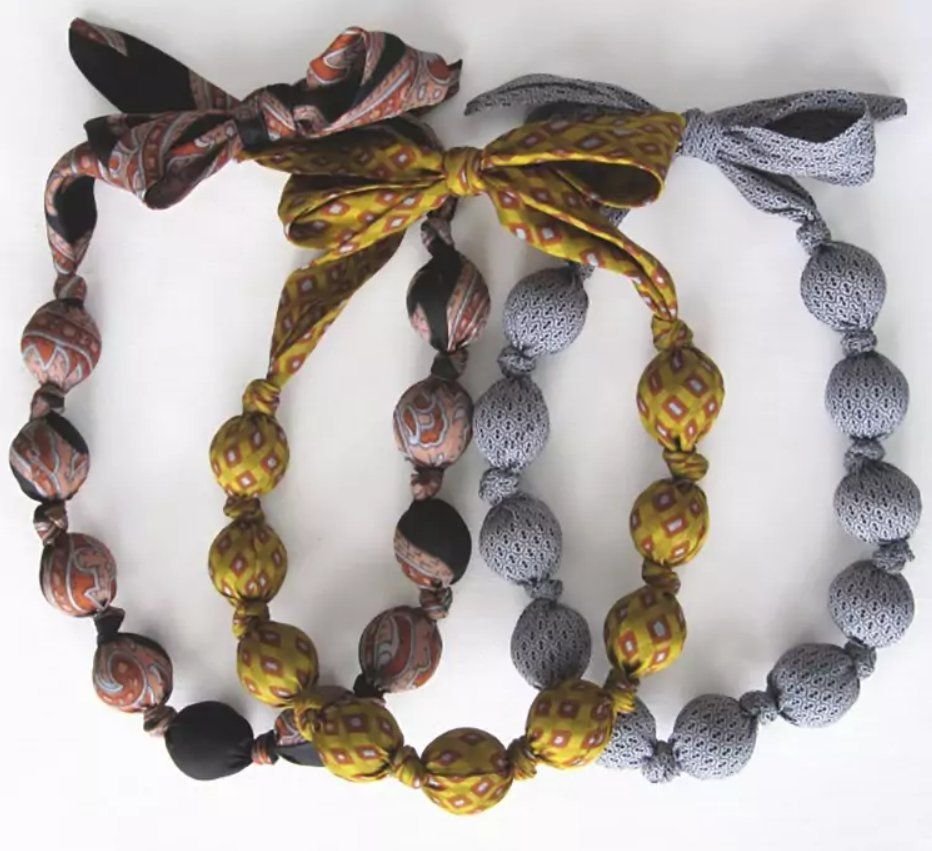 Бусы из подручных материалов