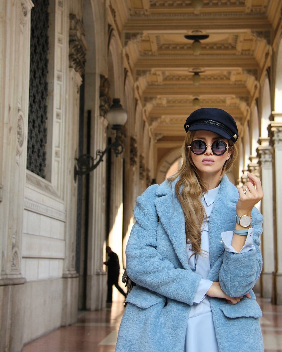 Образы с бежевым пальто