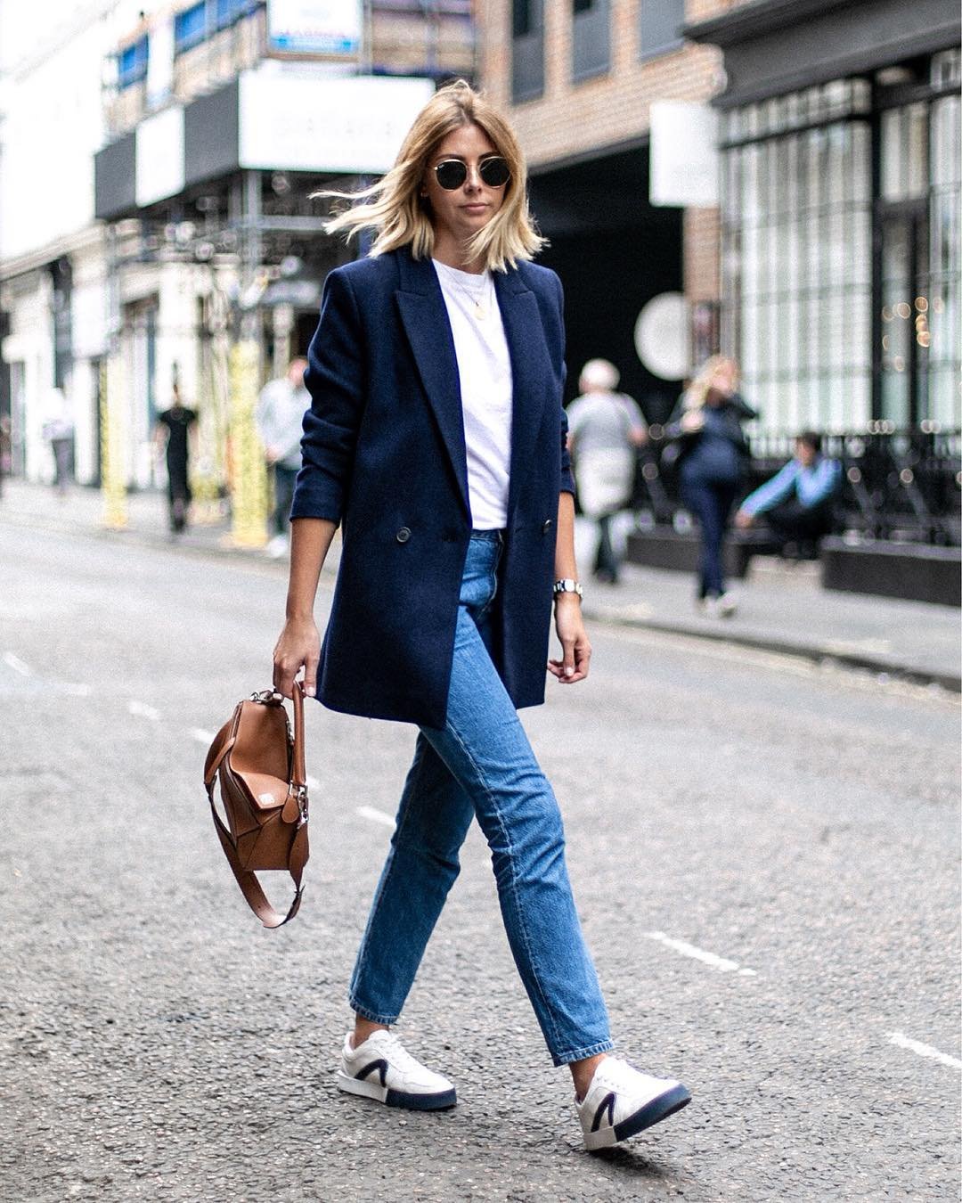 Образы с синим пиджаком