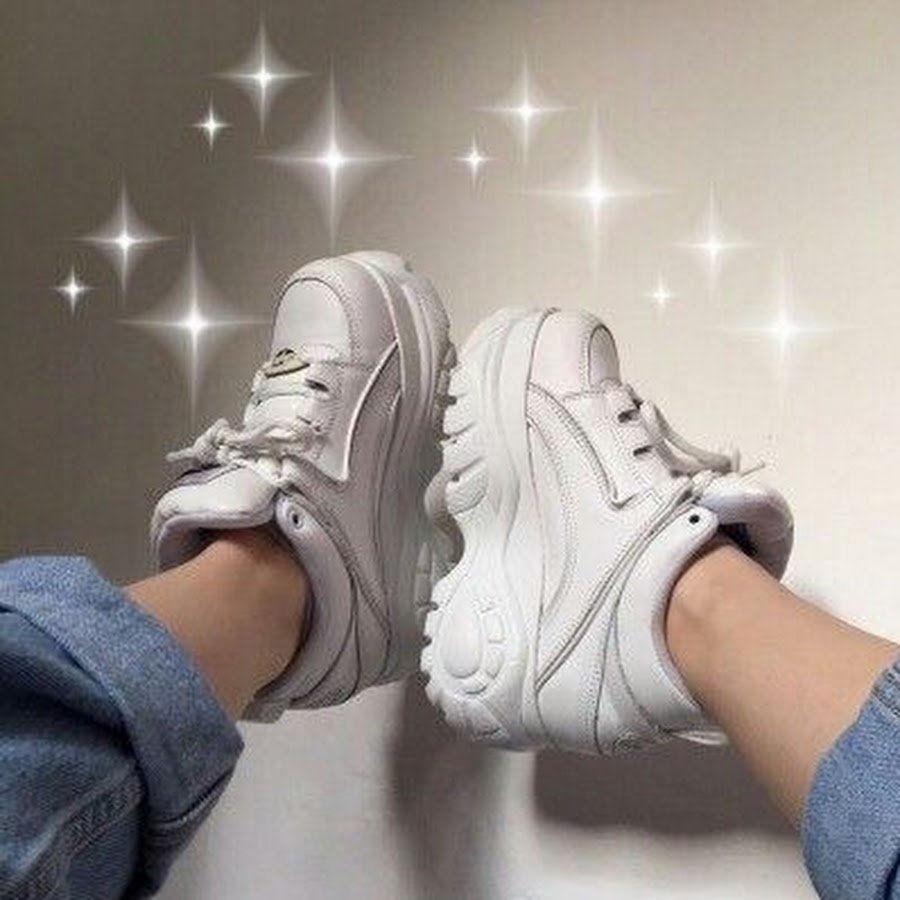 Эстетические кроссовки