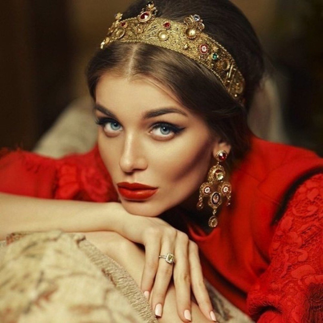 Ирина Пегова кокошник