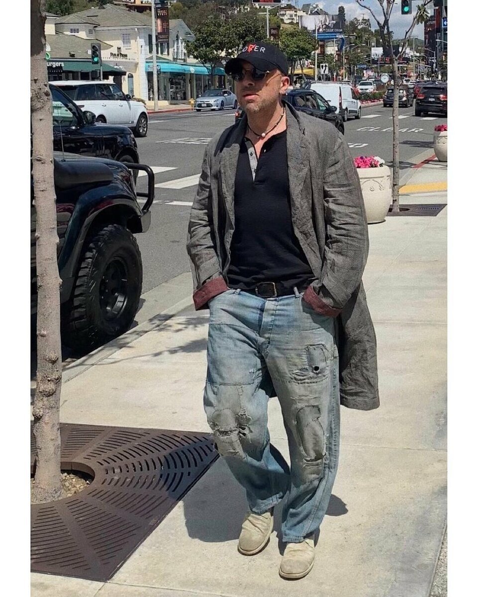 Дмитрий Нагиев в джинсах