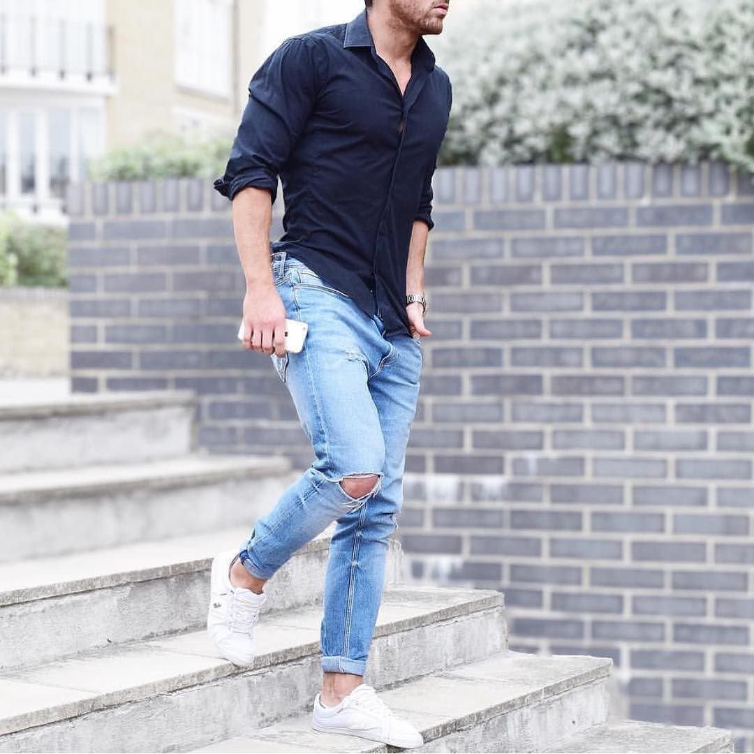 Клетчатая рубашка и джинсы мужские