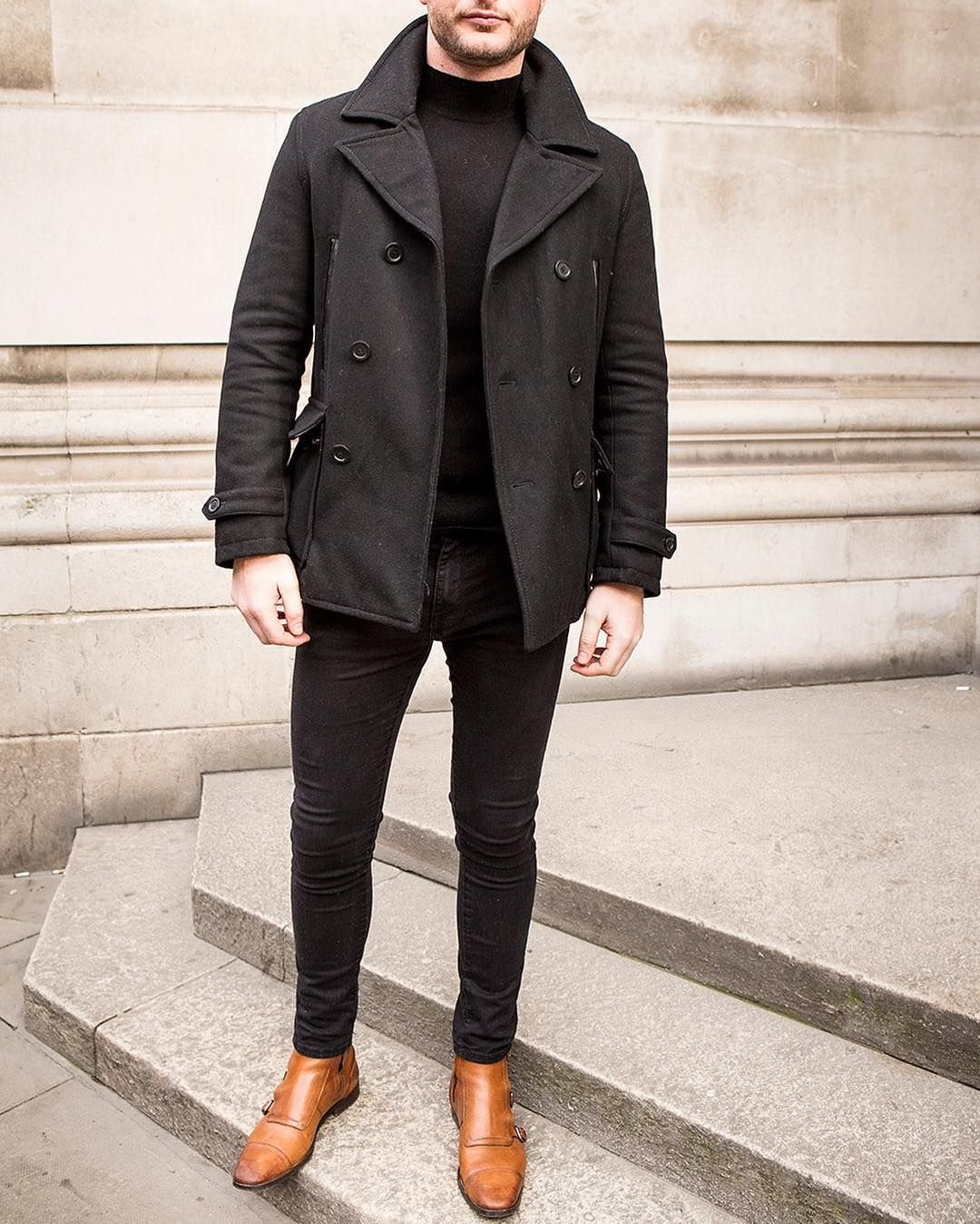 Мужчина в пальто Инстаграмм