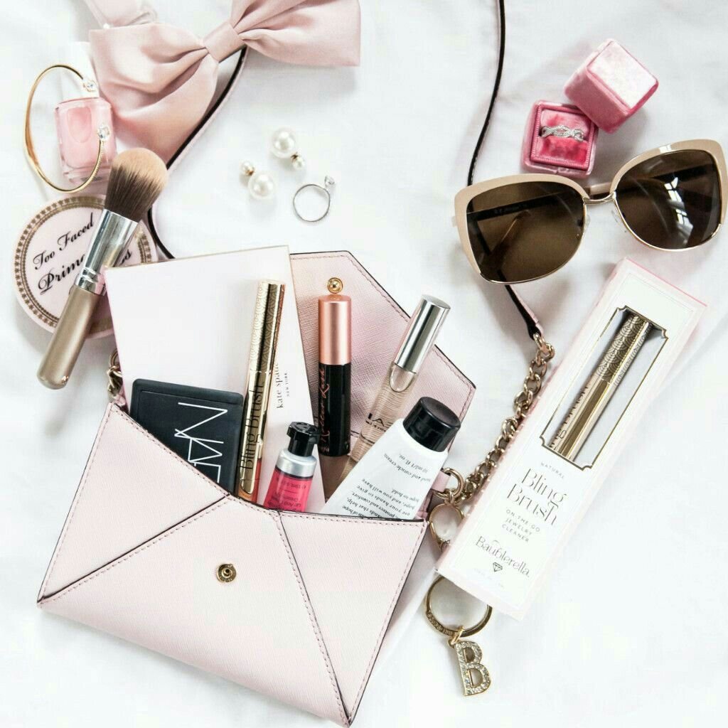 Стильные женские аксессуары