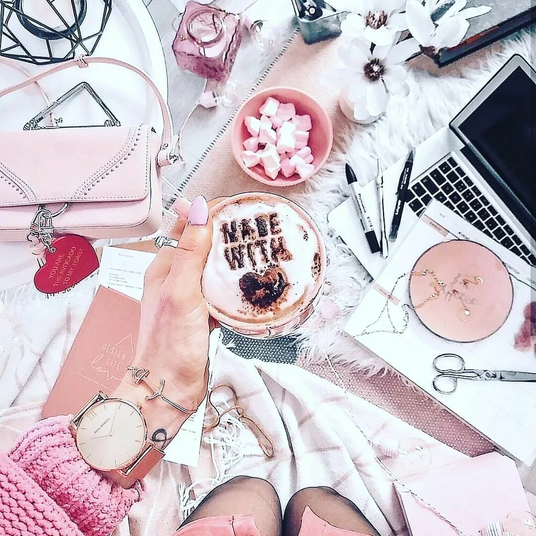 Комплекты одежды для девушек