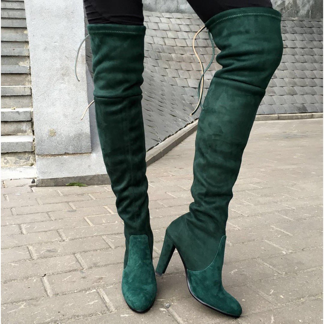 Образ с зелеными ботфортами