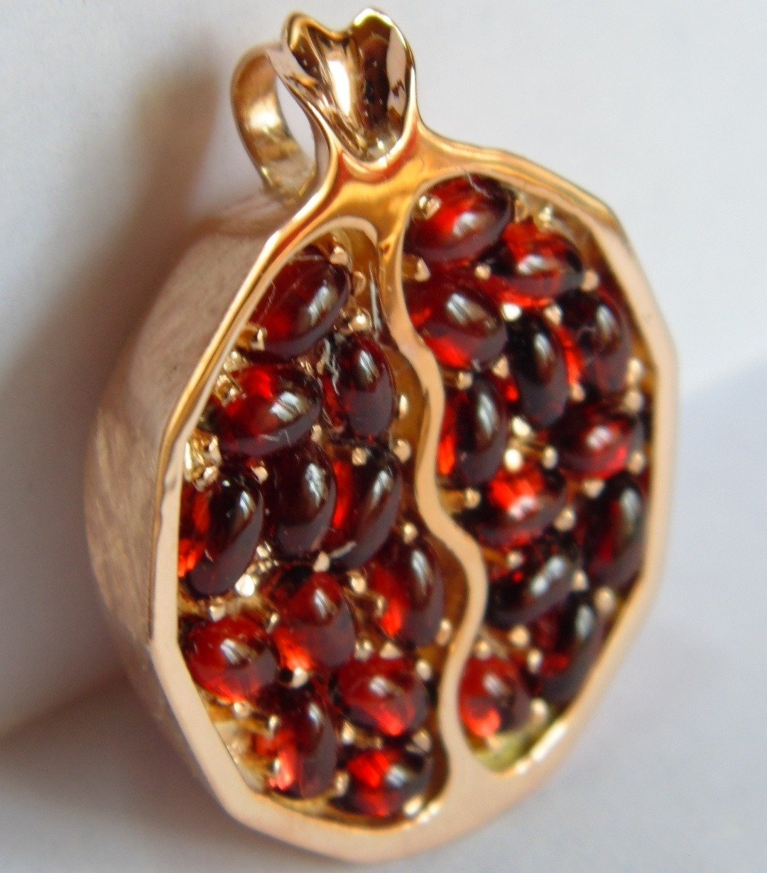 Кулон Элизабет гранат