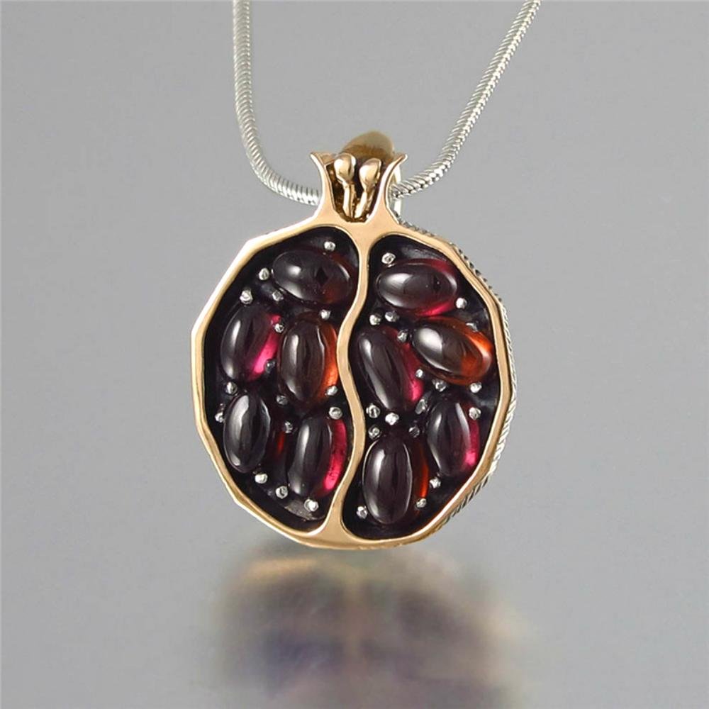 Альмандин кулон