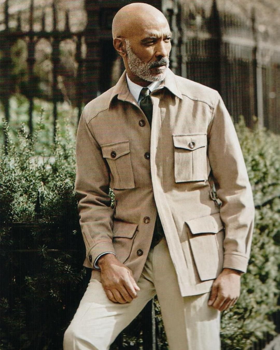 Колониальный стиль в одежде для мужчин