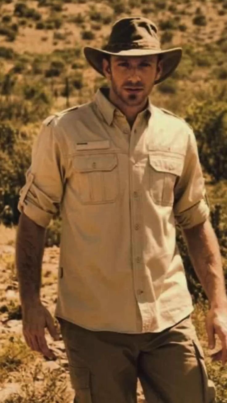 Стиль сафари для мужчин хаки