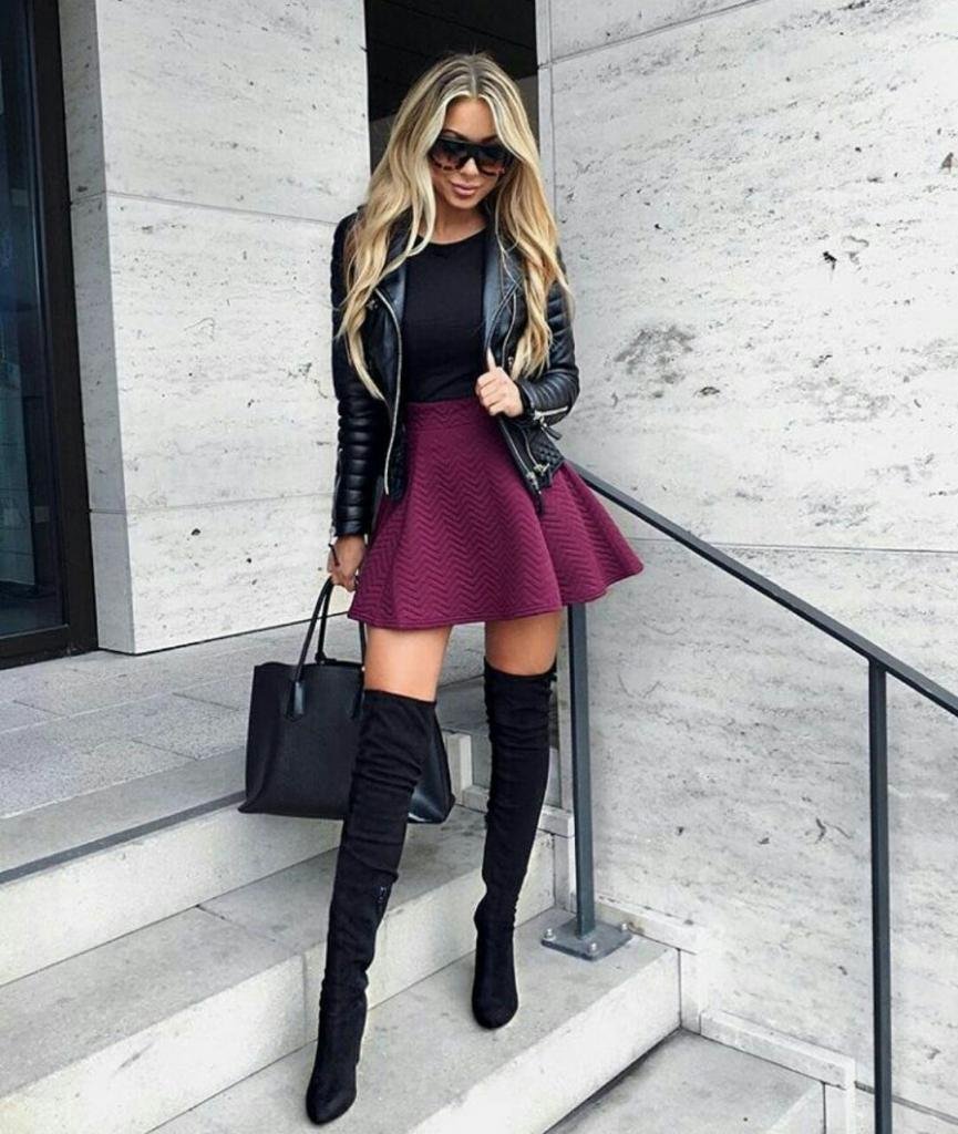 Мила Сивацкая в ботфортах