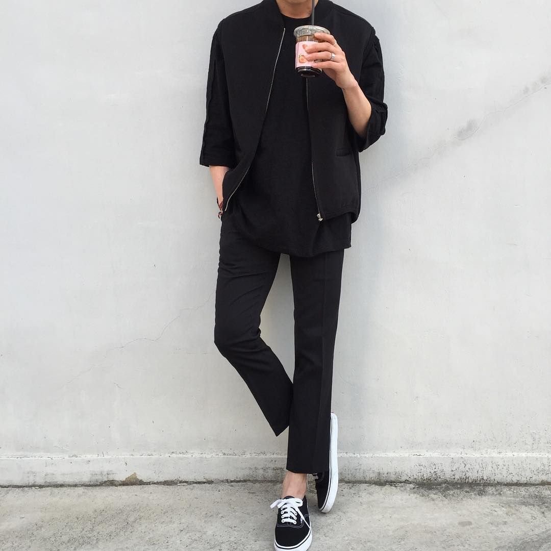 Стиль тотал Блэк оверсайз Корея мальчики