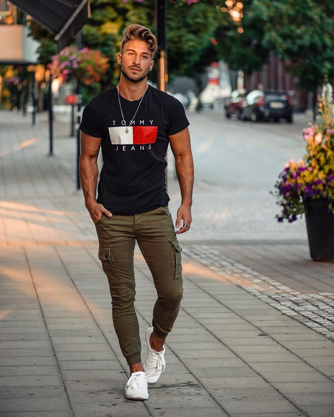 Модный мужчина