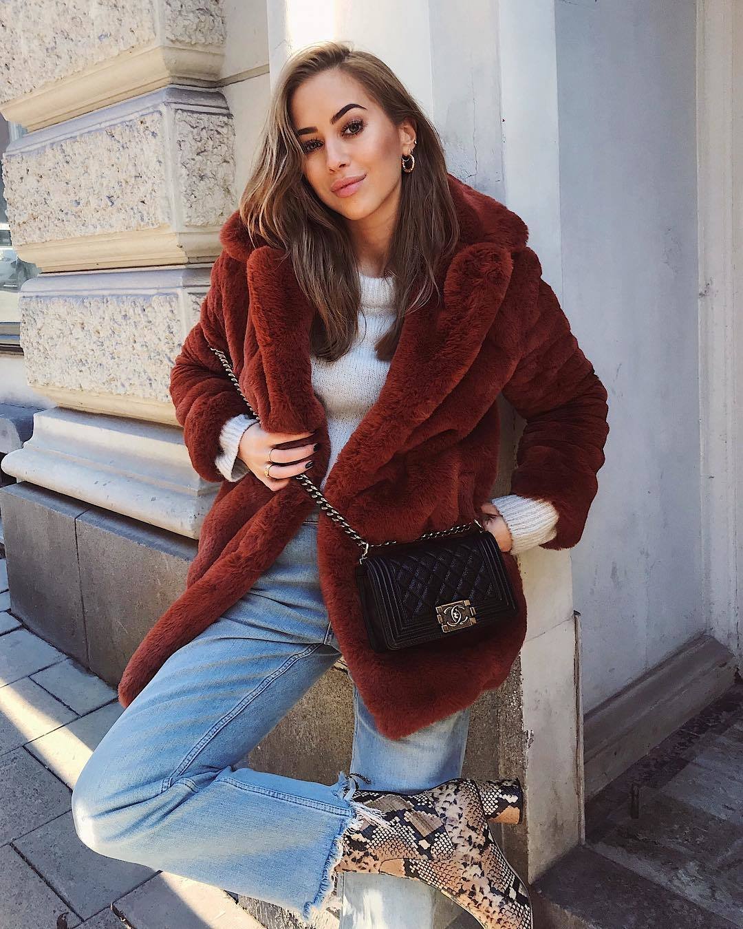 Черная норковая шуба образы Луки 2022