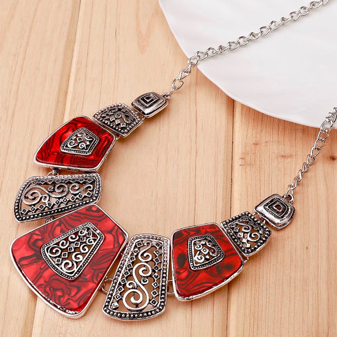 Колье в этническом стиле
