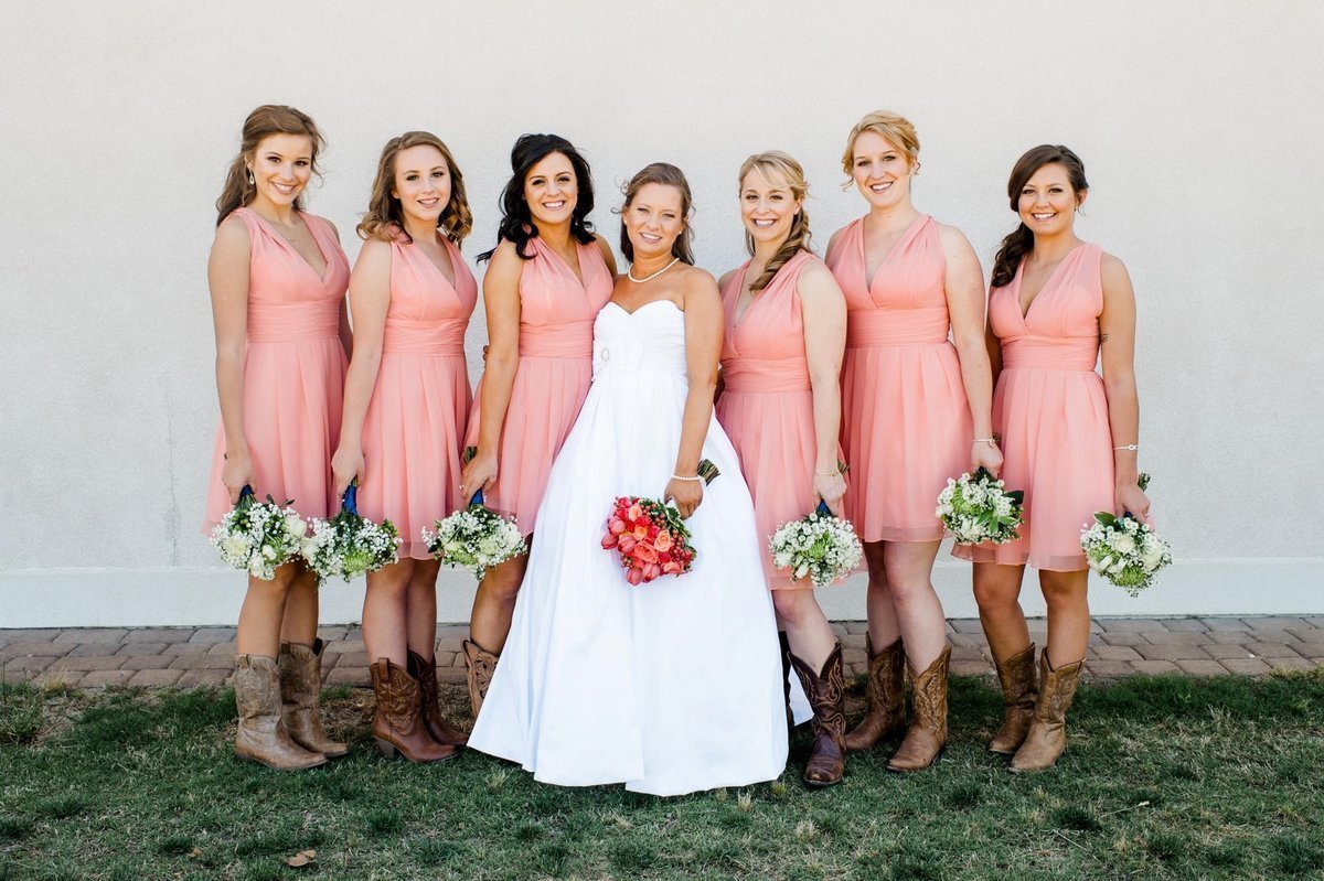 Платье на свадьбу к подруге