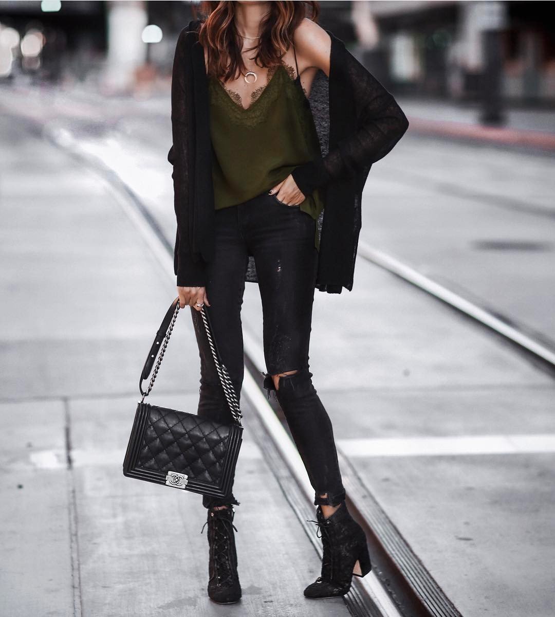 Луки с кожаными леггинсами 2021