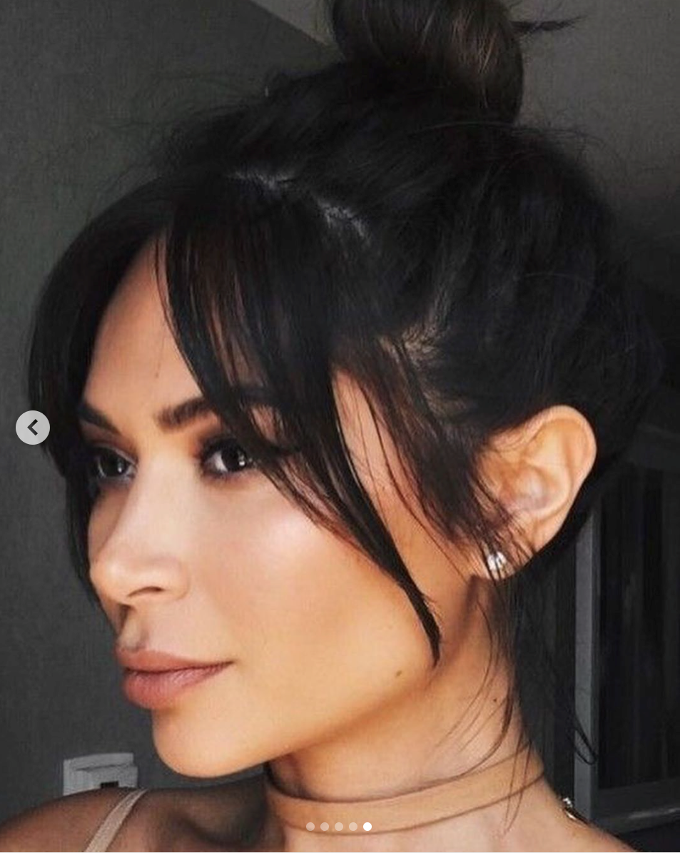 Ким Кардашян челка шторка