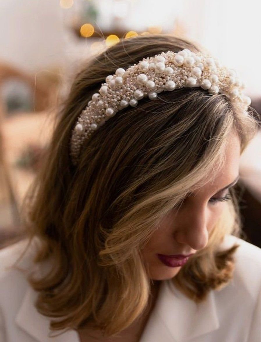 Широкий жемчужный ободок на каре