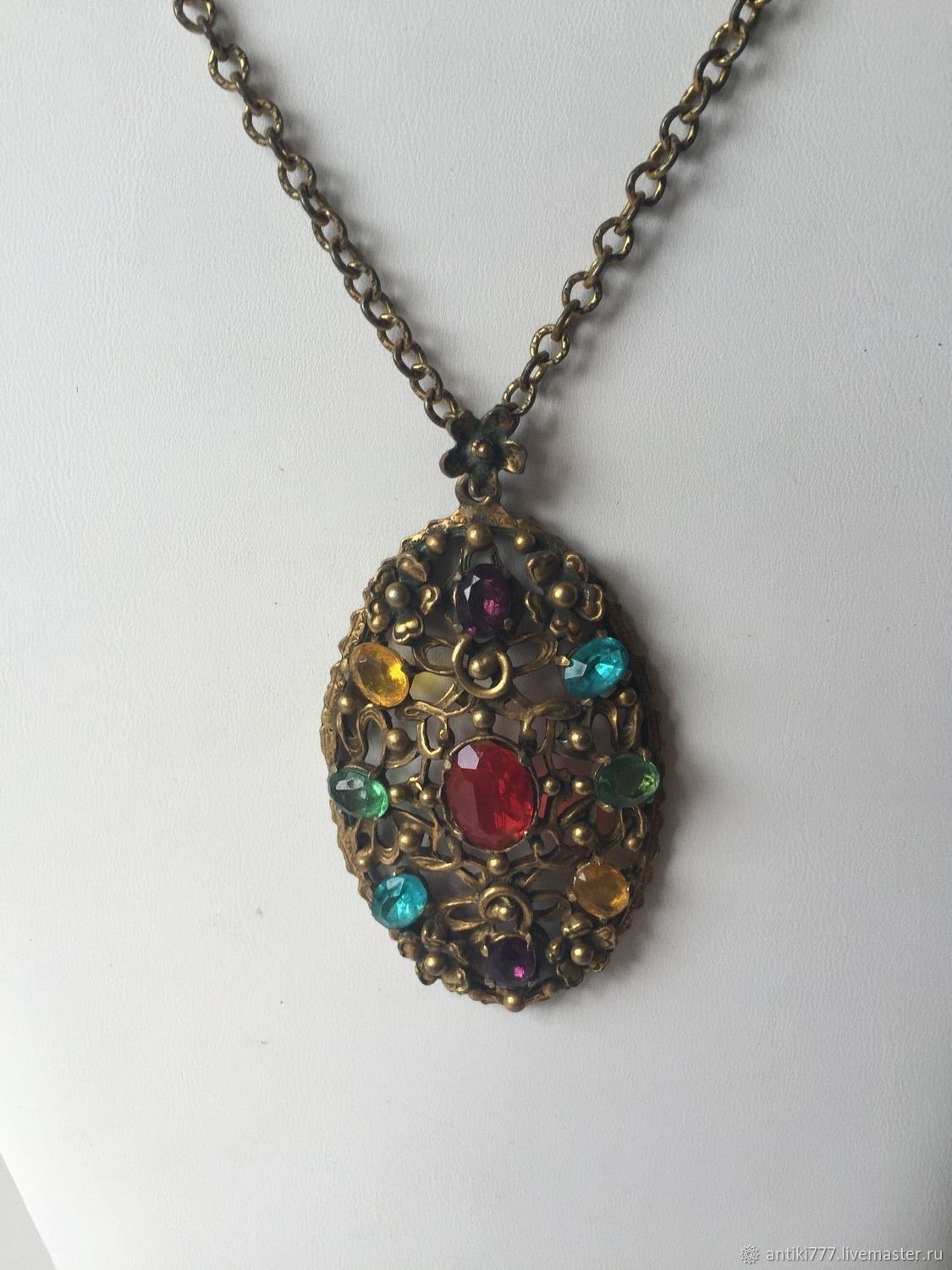 Антикварный кулон Франция