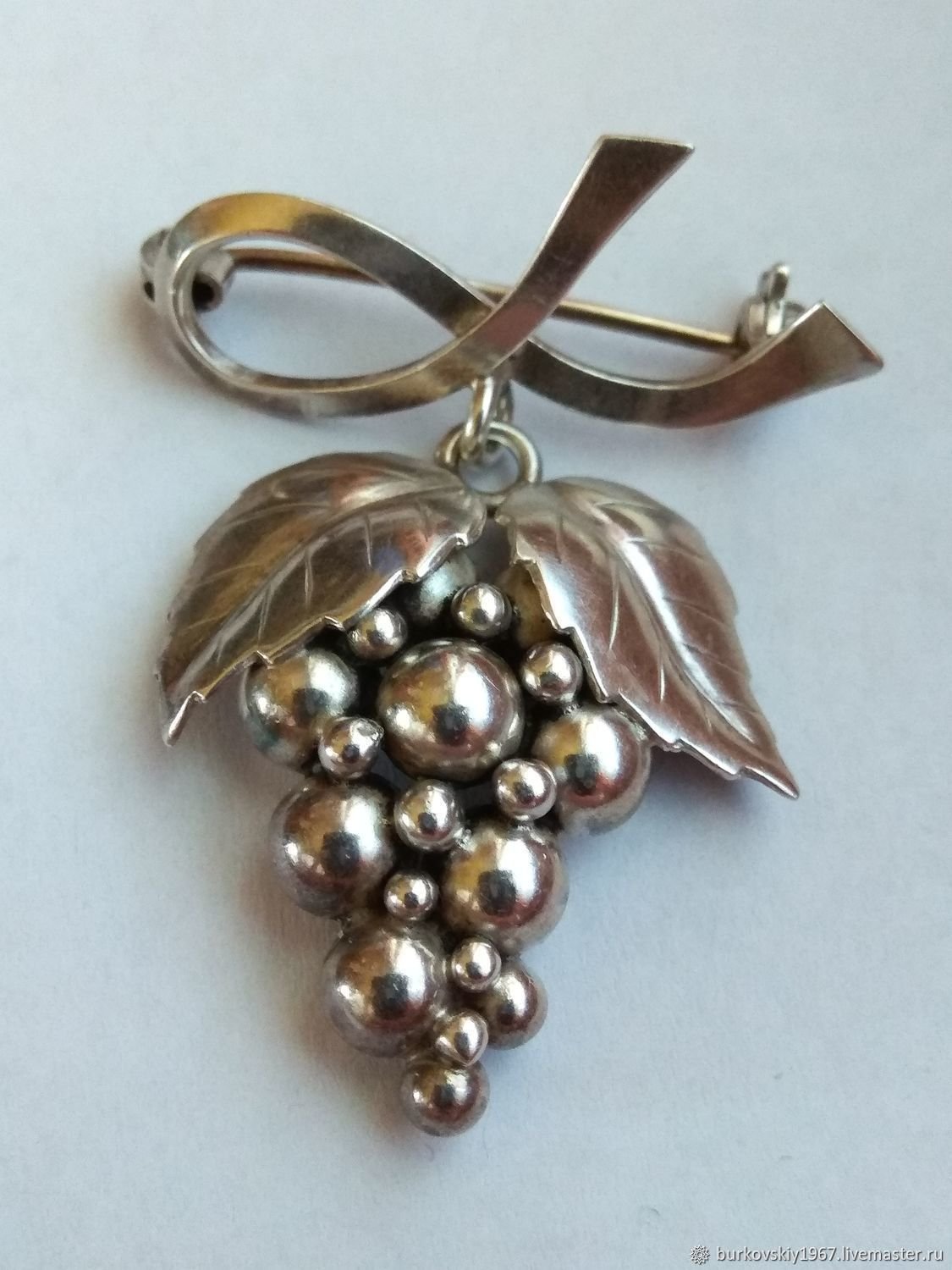 Кулон виноград