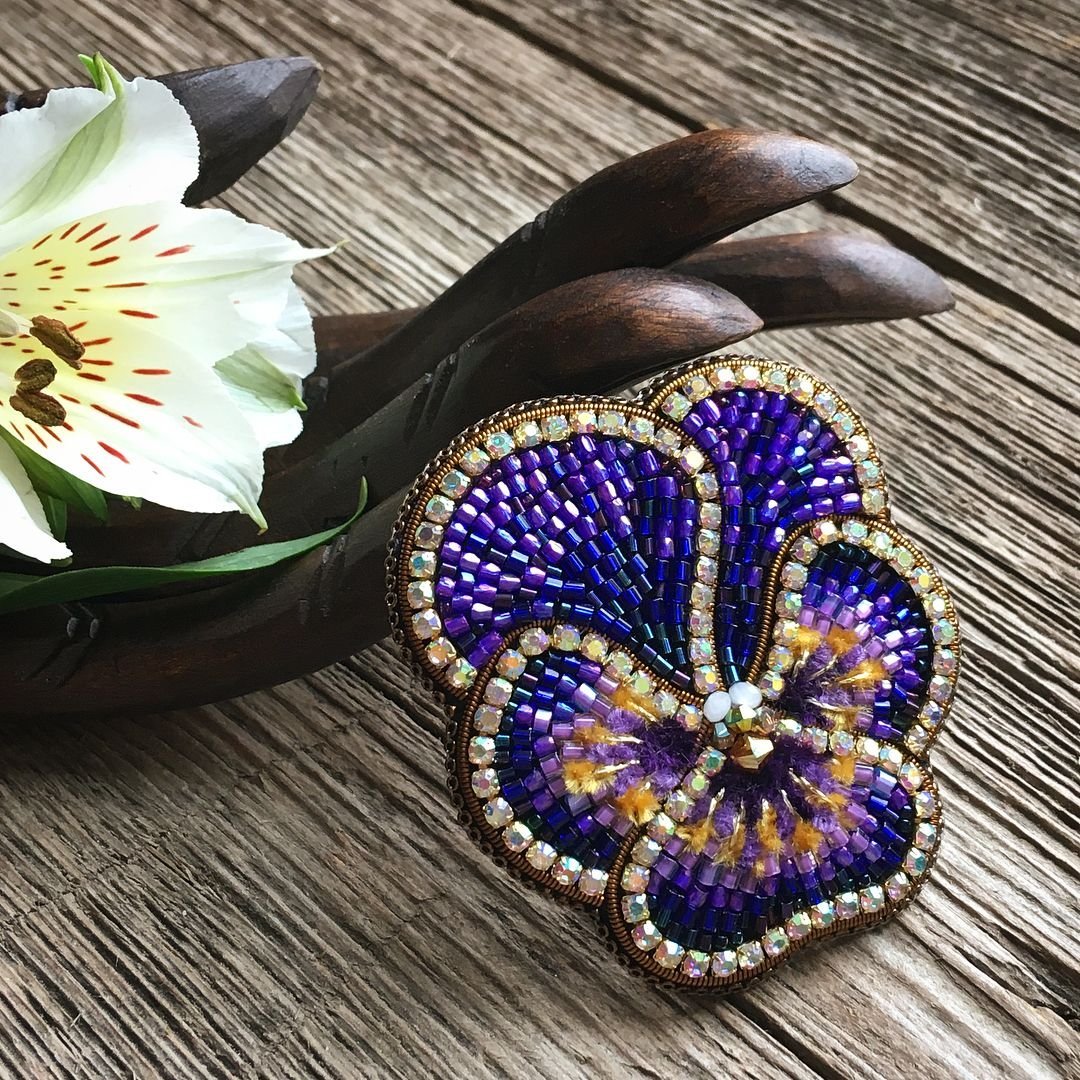 Броши из бисера для начинающих