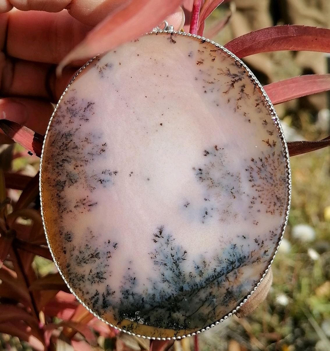 Моховый агат кольцо