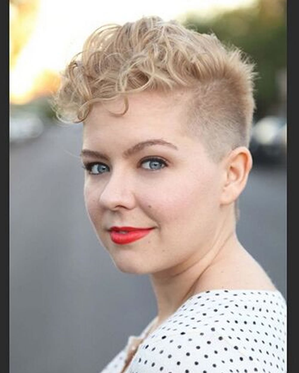 Короткие стрижки для пожилых женщин